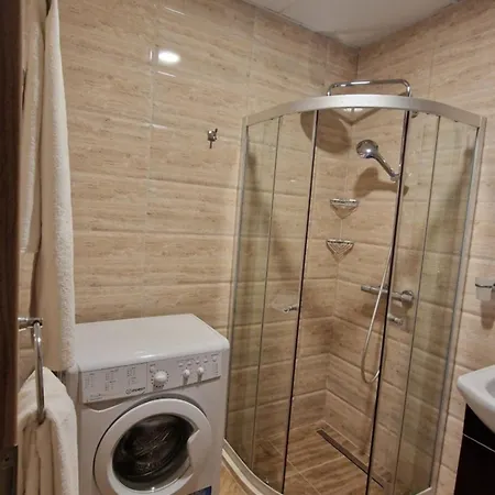Svyatoy Premier Apartment *